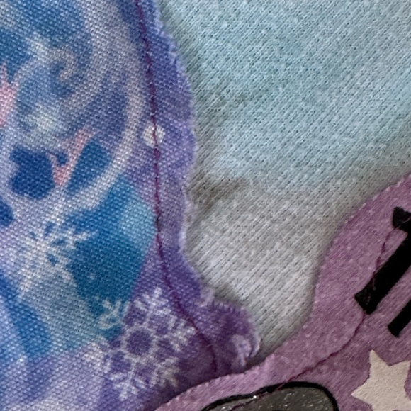 Tee-Hee Rare Girls Princess Frozen Sweatshirt - Size 4 Years - Picture 2 of 3